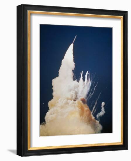 Explosion of Challenger Space Shuttle, 1986-null-Framed Photographic Print