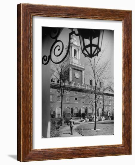 Exterior of Eliot House at Harvard University-Alfred Eisenstaedt-Framed Photographic Print