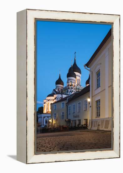 Exterior of Russian Orthodox Alexander Nevsky Cathedral at night, Toompea, Old Town, UNESCO World H-Ben Pipe-Framed Premier Image Canvas