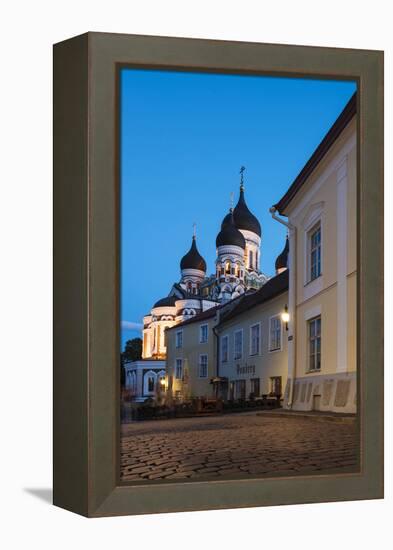 Exterior of Russian Orthodox Alexander Nevsky Cathedral at night, Toompea, Old Town, UNESCO World H-Ben Pipe-Framed Premier Image Canvas