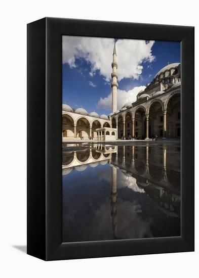 Exterior of Suleymaniye Mosque, Istanbul, Turkey-Ben Pipe-Framed Premier Image Canvas