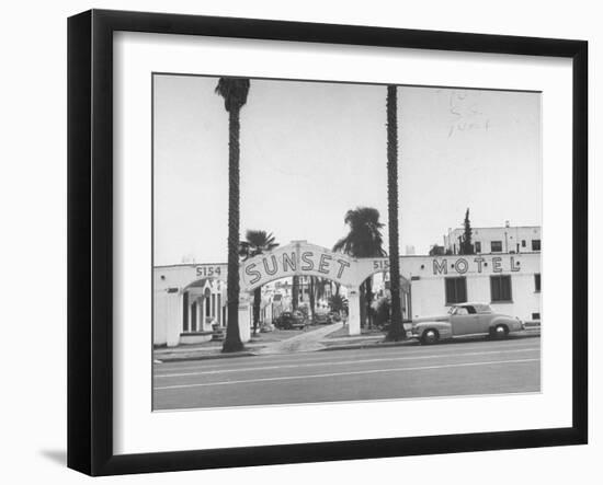 Exterior of the Sunset Motel-Nina Leen-Framed Photographic Print