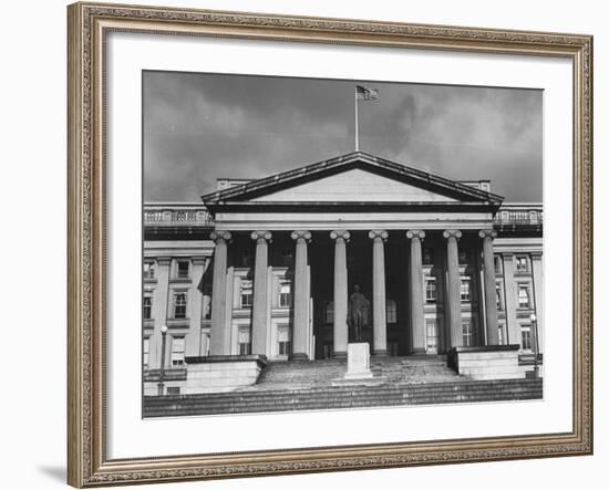 Exterior of the US Treasury Building-Carl Mydans-Framed Premium Photographic Print