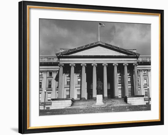 Exterior of the US Treasury Building-Carl Mydans-Framed Premium Photographic Print