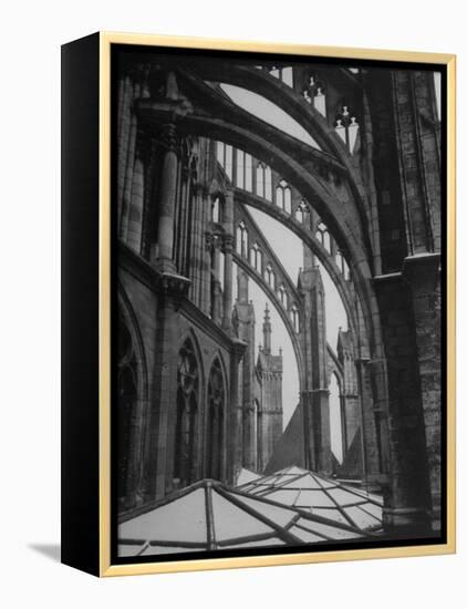 Exterior View of Amiens Cathedral-Nat Farbman-Framed Premier Image Canvas