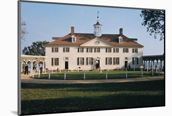 Exterior View of George Washington's Home-null-Mounted Photographic Print