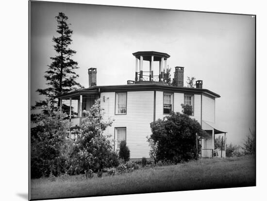 Exterior View of Octagonal House in the Hudson River Valley-null-Mounted Photographic Print