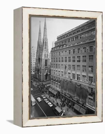 Exterior View of Saks Fifth Ave. Department Store-Alfred Eisenstaedt-Framed Premier Image Canvas