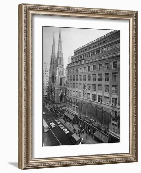 Exterior View of Saks Fifth Ave. Department Store-Alfred Eisenstaedt-Framed Photographic Print