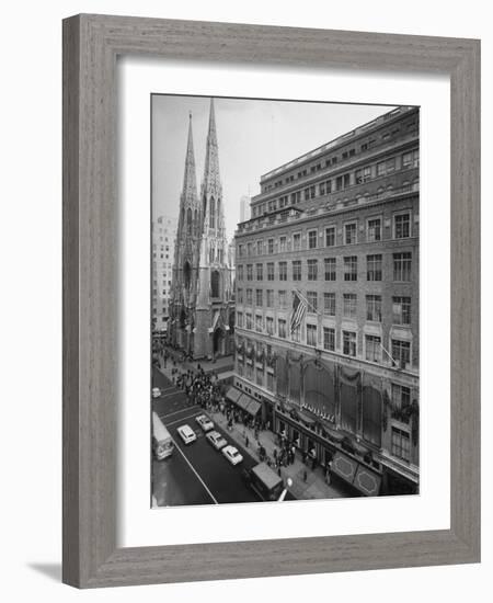Exterior View of Saks Fifth Ave. Department Store-Alfred Eisenstaedt-Framed Photographic Print