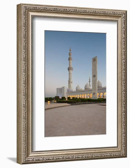 Exterior view of Sheikh Zayed Grand Mosque, Abu Dhabi, UAE-null-Framed Photographic Print