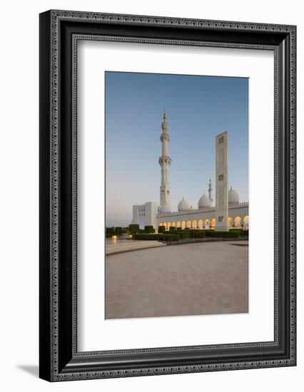 Exterior view of Sheikh Zayed Grand Mosque, Abu Dhabi, UAE-null-Framed Photographic Print