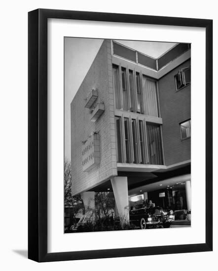 Exterior View of the Beverly Carlton Hotel-Allan Grant-Framed Photographic Print