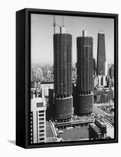 Exterior View of the Marina Towers Overlooking Chicago River-null-Framed Premier Image Canvas