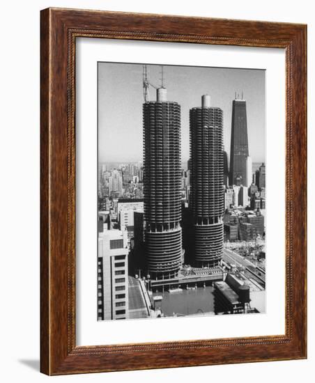 Exterior View of the Marina Towers Overlooking Chicago River-null-Framed Photographic Print