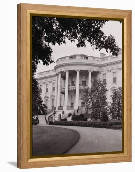 Exterior View of the White House-null-Framed Premier Image Canvas
