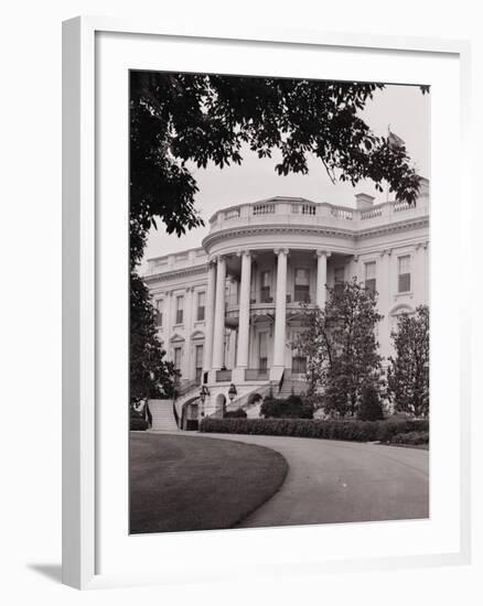 Exterior View of the White House-null-Framed Photographic Print