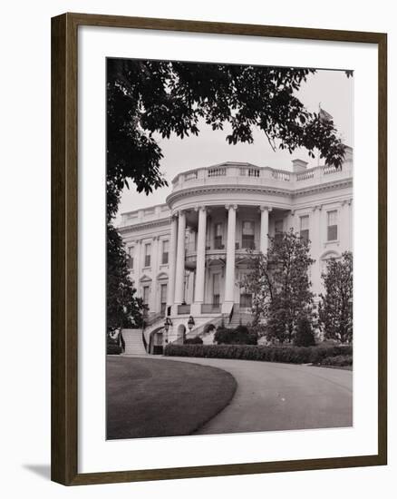 Exterior View of the White House-null-Framed Photographic Print