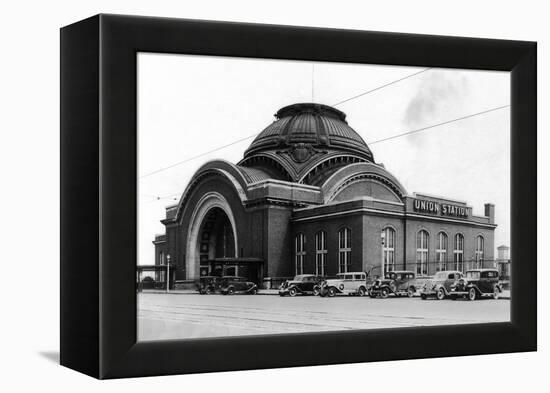 Exterior View of Union Station - Tacoma, WA-Lantern Press-Framed Stretched Canvas
