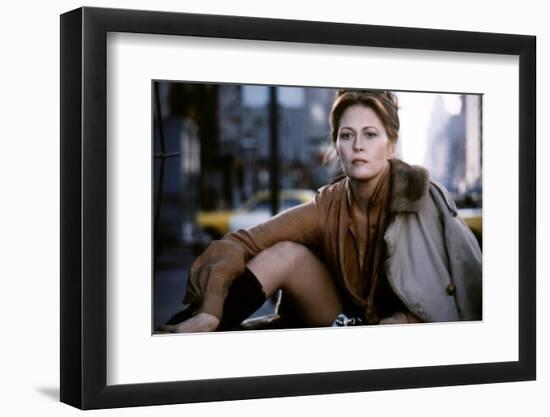 EYES OF LAURA MARS, 1978 directed by IRVIN KERSHNER Faye Dunaway (photo)-null-Framed Photo