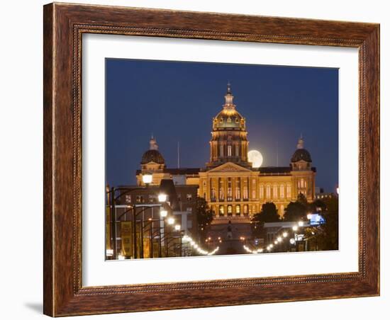 Facade of a Government Building, Iowa State Capitol, Des Moines, Iowa, USA-null-Framed Photographic Print