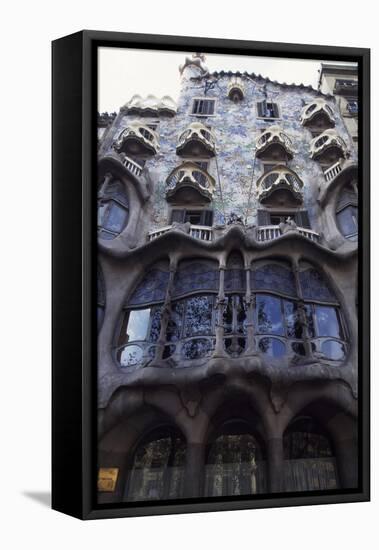 Facade of Batllo House, 1907-Antonio Gaudi-Framed Premier Image Canvas