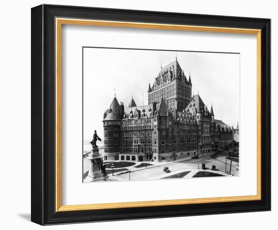 Facade of the Chateau Frontenac-null-Framed Photographic Print