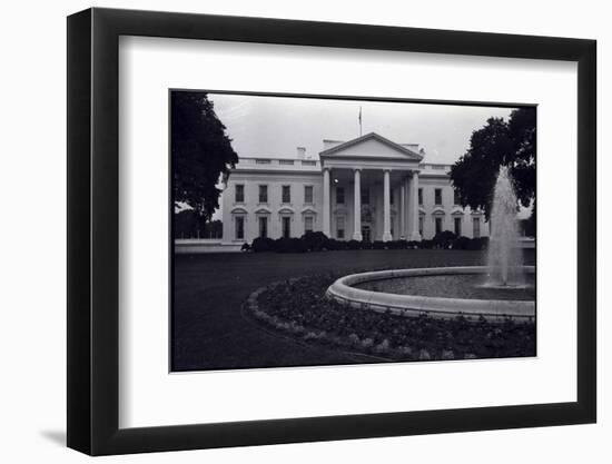 Facade of the White House-null-Framed Photographic Print