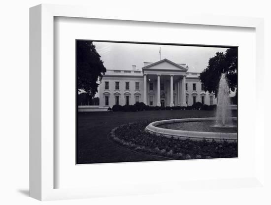 Facade of the White House-null-Framed Photographic Print