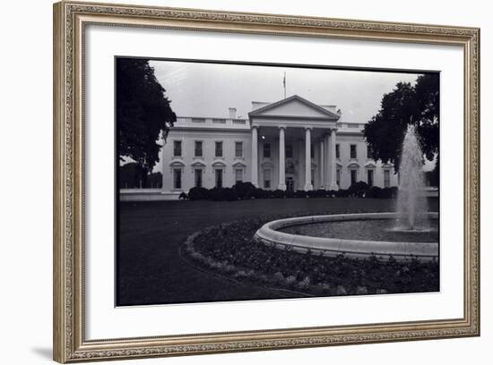 Facade of the White House-null-Framed Photographic Print