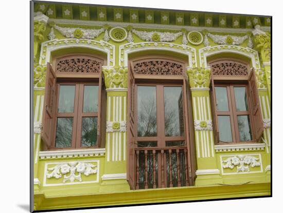 Facade of Traditional Singaporean Colonial Building in Arab Quarter, Colonial District, Singapore-Richard Nebesky-Mounted Photographic Print