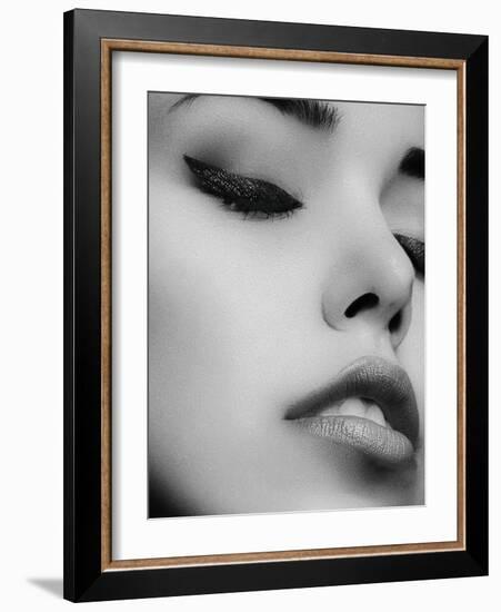 Face 1-Design Fabrikken-Framed Photographic Print