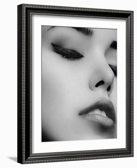 Face 1-Design Fabrikken-Framed Photographic Print