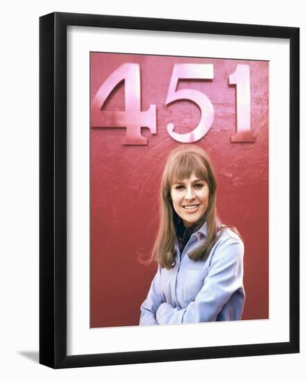 FAHRENHEIT 451, 1966 directed by FRANCOIS TRUFFAUT Julie Christie (photo)-null-Framed Photo