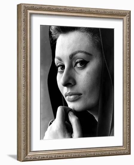 Fall of the Roman Empire, Sophia Loren, 1964-null-Framed Photo