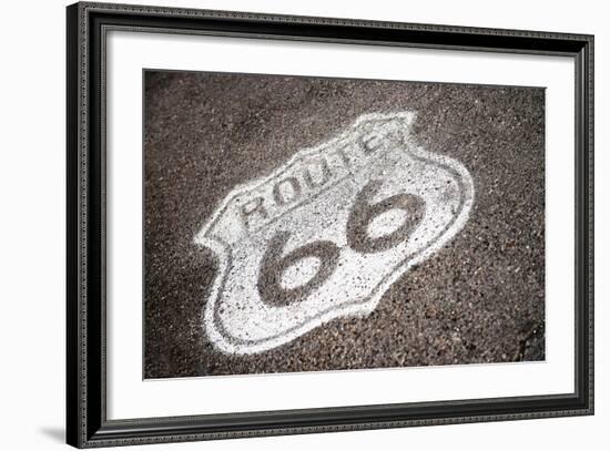 Famous Sixty Six Sign-vent du sud-Framed Art Print