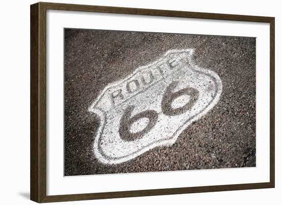 Famous Sixty Six Sign-vent du sud-Framed Art Print