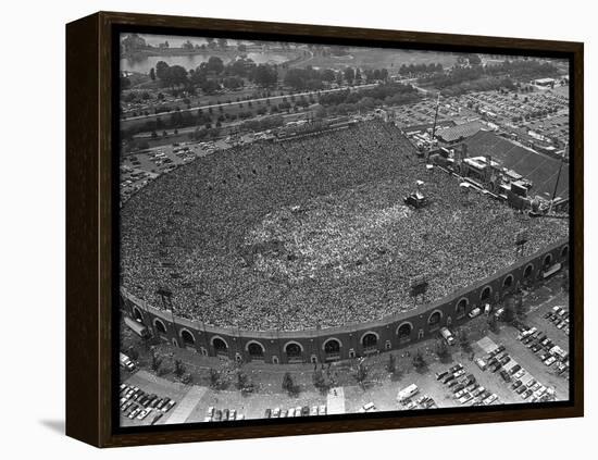 Fans Jam Philadelphia's Jfk Stadium During the Live Aid Concert-null-Framed Premier Image Canvas