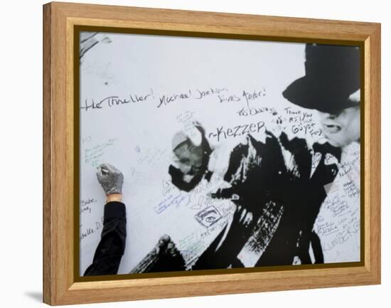 Fans Sign Tribute Wall to Michael Jackson outside the Staples Center, Los Angeles, July 7, 2009-null-Framed Premier Image Canvas