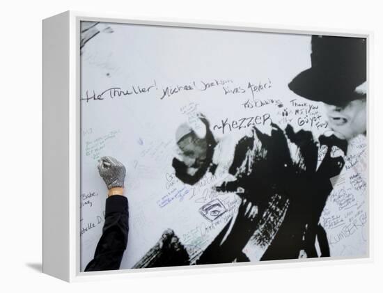 Fans Sign Tribute Wall to Michael Jackson outside the Staples Center, Los Angeles, July 7, 2009-null-Framed Premier Image Canvas