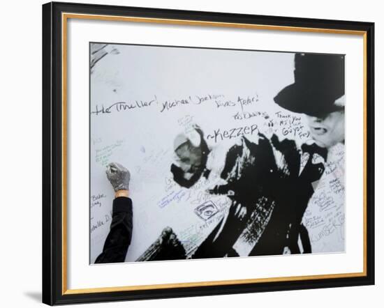 Fans Sign Tribute Wall to Michael Jackson outside the Staples Center, Los Angeles, July 7, 2009-null-Framed Photographic Print