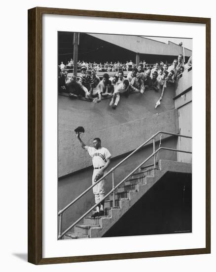 Fans Welcoming Giants Star Willie Mays at Polo Grounds-Art Rickerby-Framed Premium Photographic Print