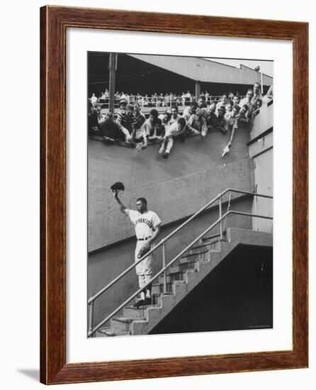 Fans Welcoming Giants Star Willie Mays at Polo Grounds-Art Rickerby-Framed Premium Photographic Print