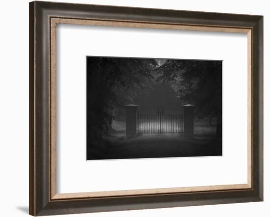 Far but no further-Allan Wallberg-Framed Photographic Print