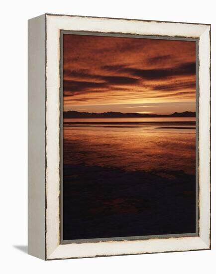 Farmington Bay, Great Salt Lake, Antelope Island, Stansbury Island, Great Basin, Utah, USA-Scott T. Smith-Framed Premier Image Canvas