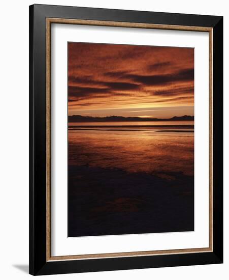 Farmington Bay, Great Salt Lake, Antelope Island, Stansbury Island, Great Basin, Utah, USA-Scott T. Smith-Framed Photographic Print