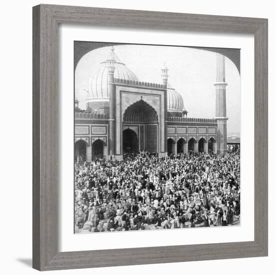 Fast Day Within the Jumma Musjid, Delhi, India, 1903-Underwood & Underwood-Framed Giclee Print