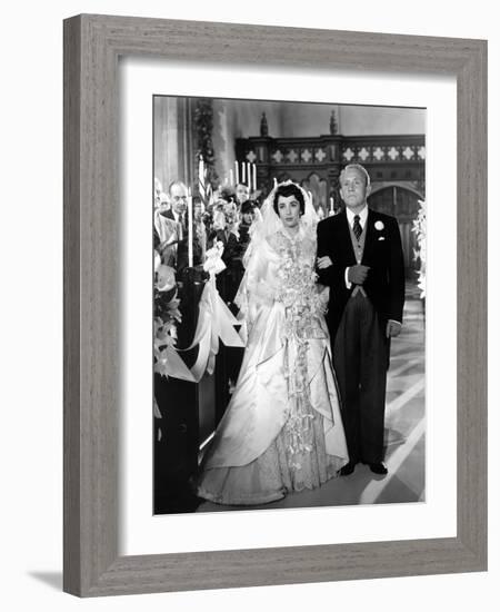 FATHER OF THE BRIDE, 1950 directed by VINCENTE MINNELLI Elizabeth Taylor / Spencer Tracy (b/w photo-null-Framed Photo