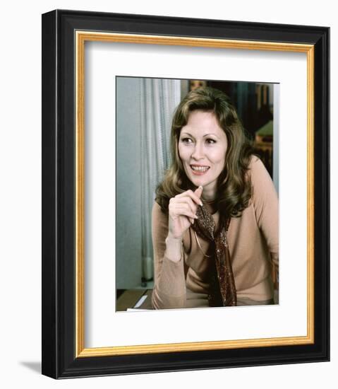 Faye Dunaway - Network-null-Framed Photo