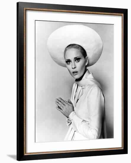 Faye Dunaway, Portraitc.1960s-null-Framed Photo